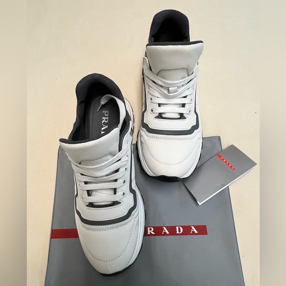 PRADA NIB 4E3382  WHITE NYLON GRAY GABARDINE LOGO SNEAKERS  US7  UK6  IT40 NWT - Picture 2 of 15